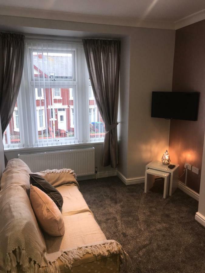 Cornwall Apartments Blackpool Esterno foto